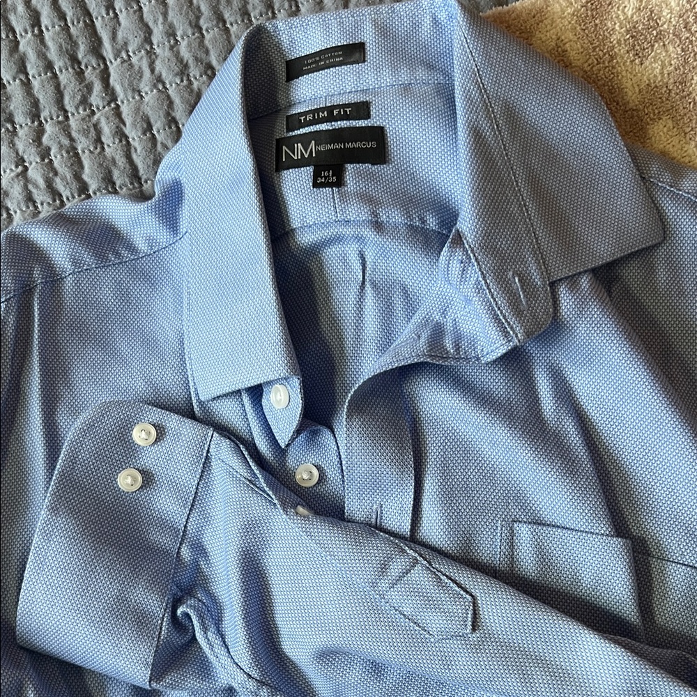 Neiman Marcus Men's Light Blue Dress Shirt